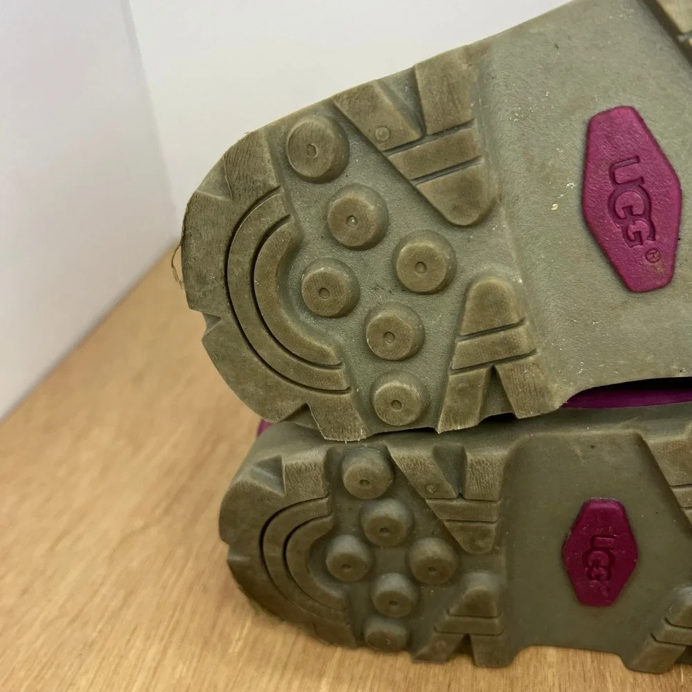 UGG Bobbey 3288 Snow Boots Kids Size 1 Purple Waterproof Shearling Lined Gray